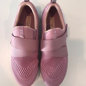 Dusty pink Tiem slipstream